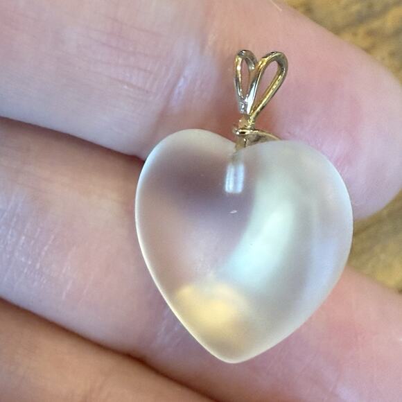 Amway Gold Tone Frosted Glass Heart Pendant With Clear Stone - Picture 3 of 7